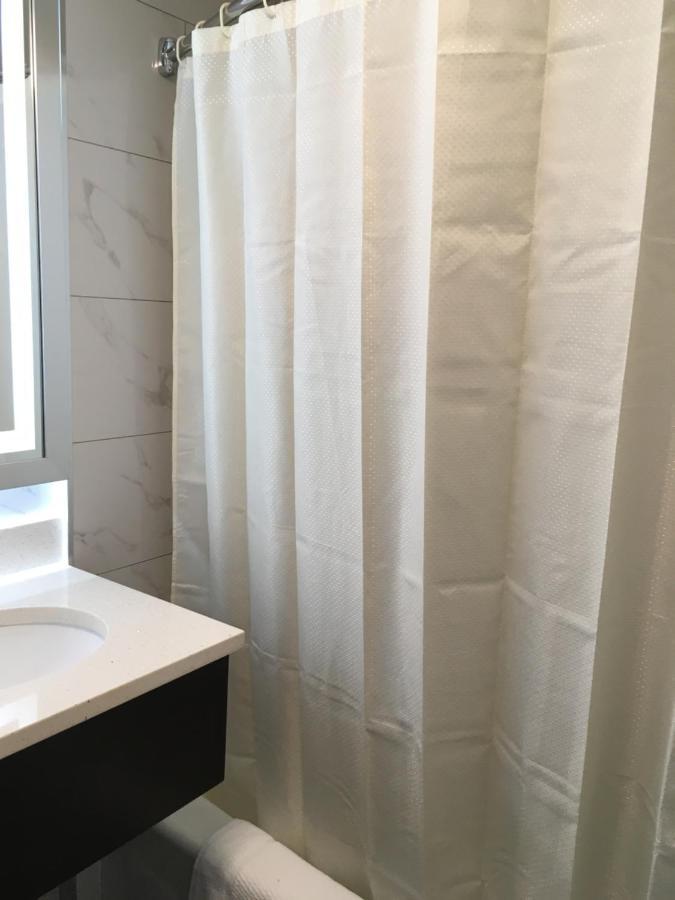 Hotel Magna Jfk Airtrain 3*