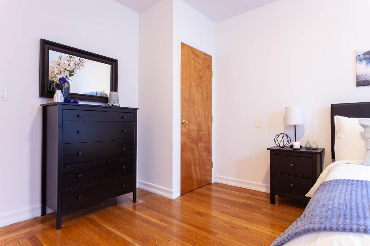 Upper Manhattan Bedrooms Albergue