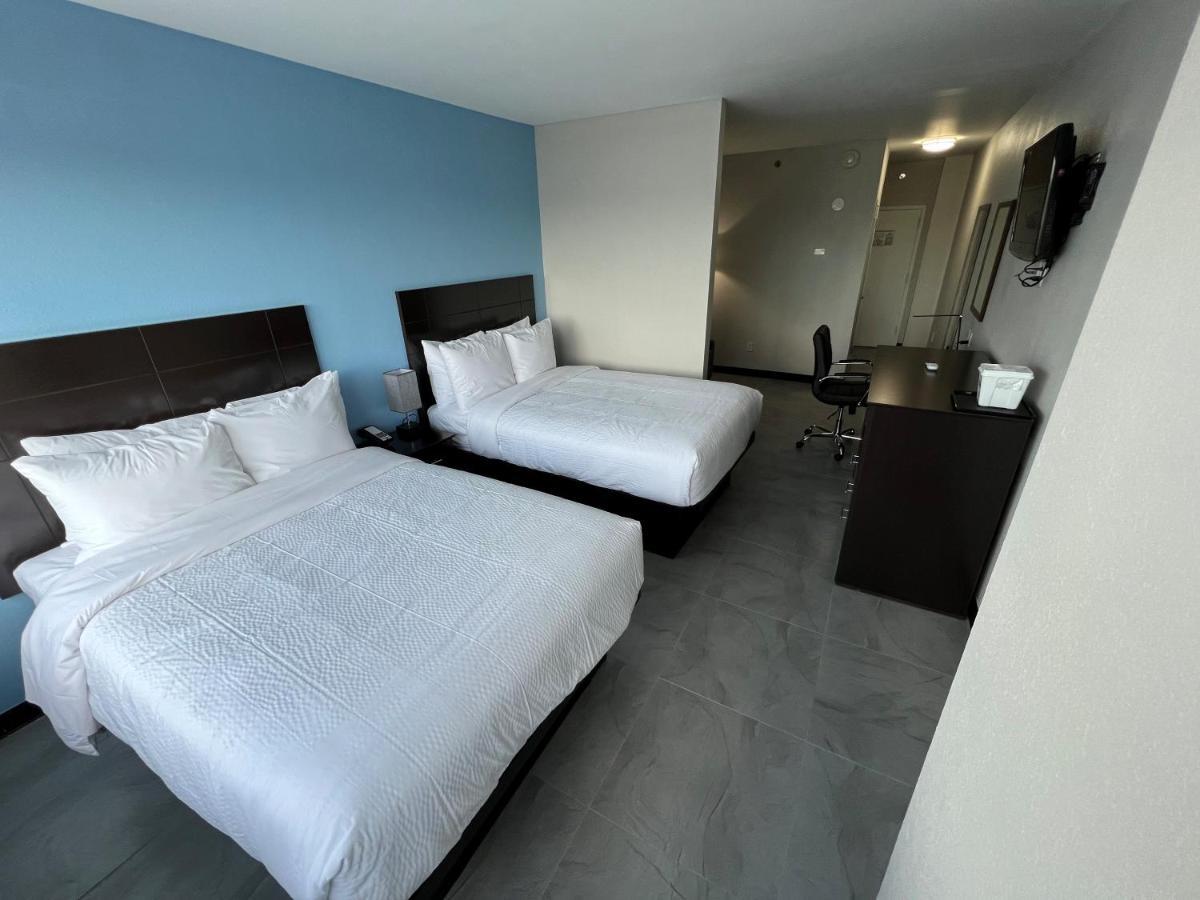Travelodge By Wyndham Queens
