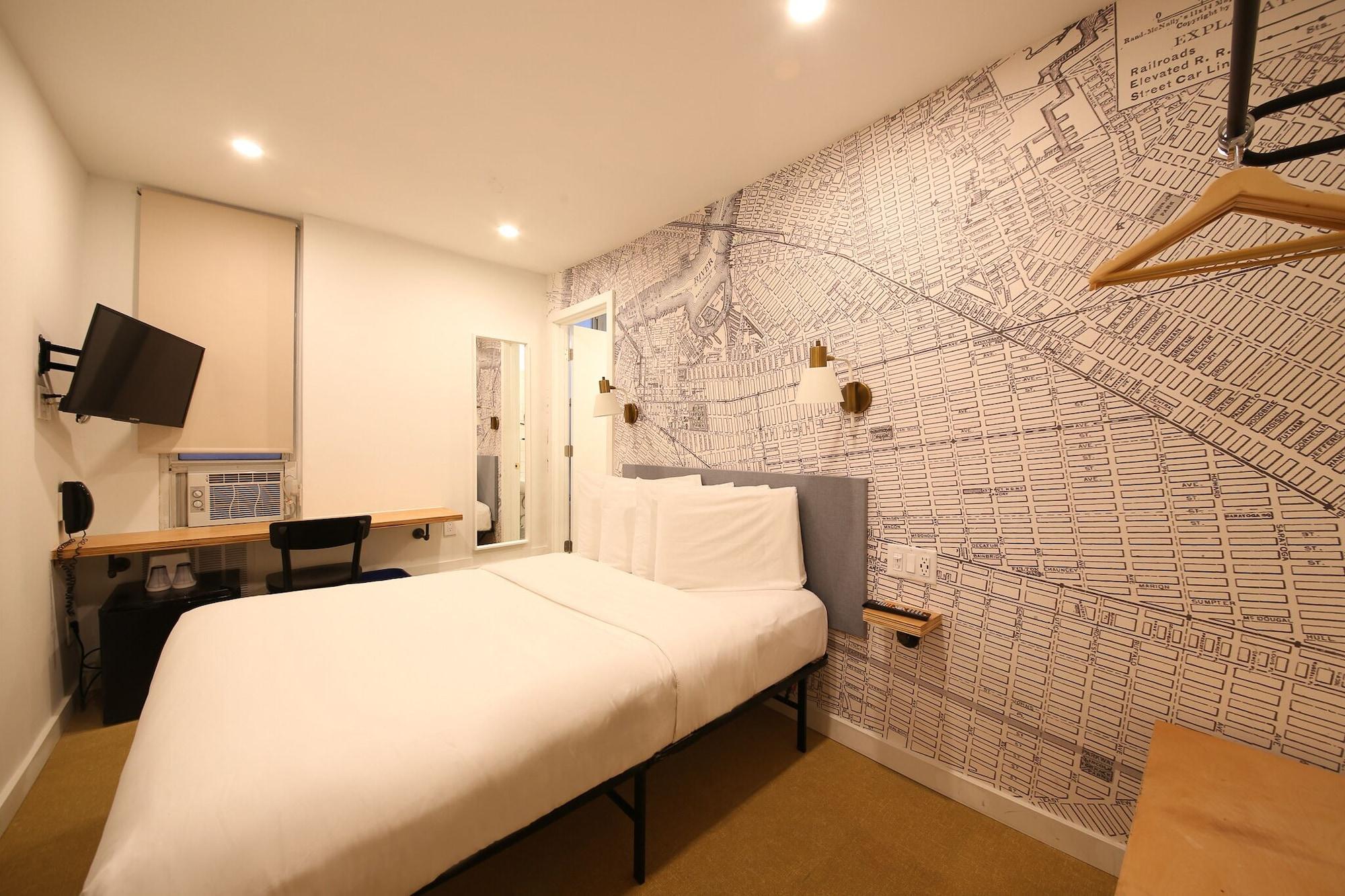 Doxie Hotel 2*