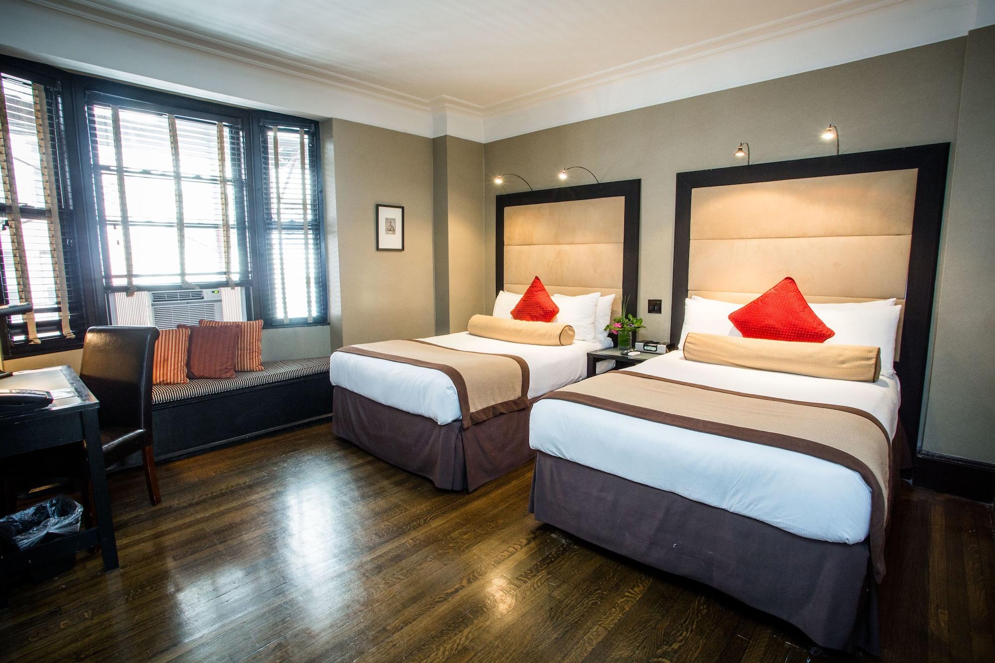 Mansfield Hotel 4*
