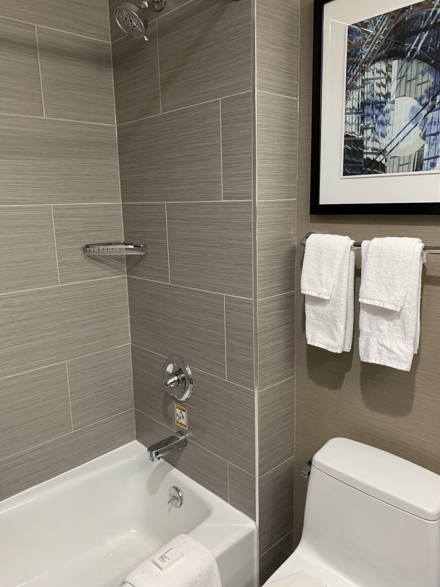 Fairfield & By Marriott Staten Island