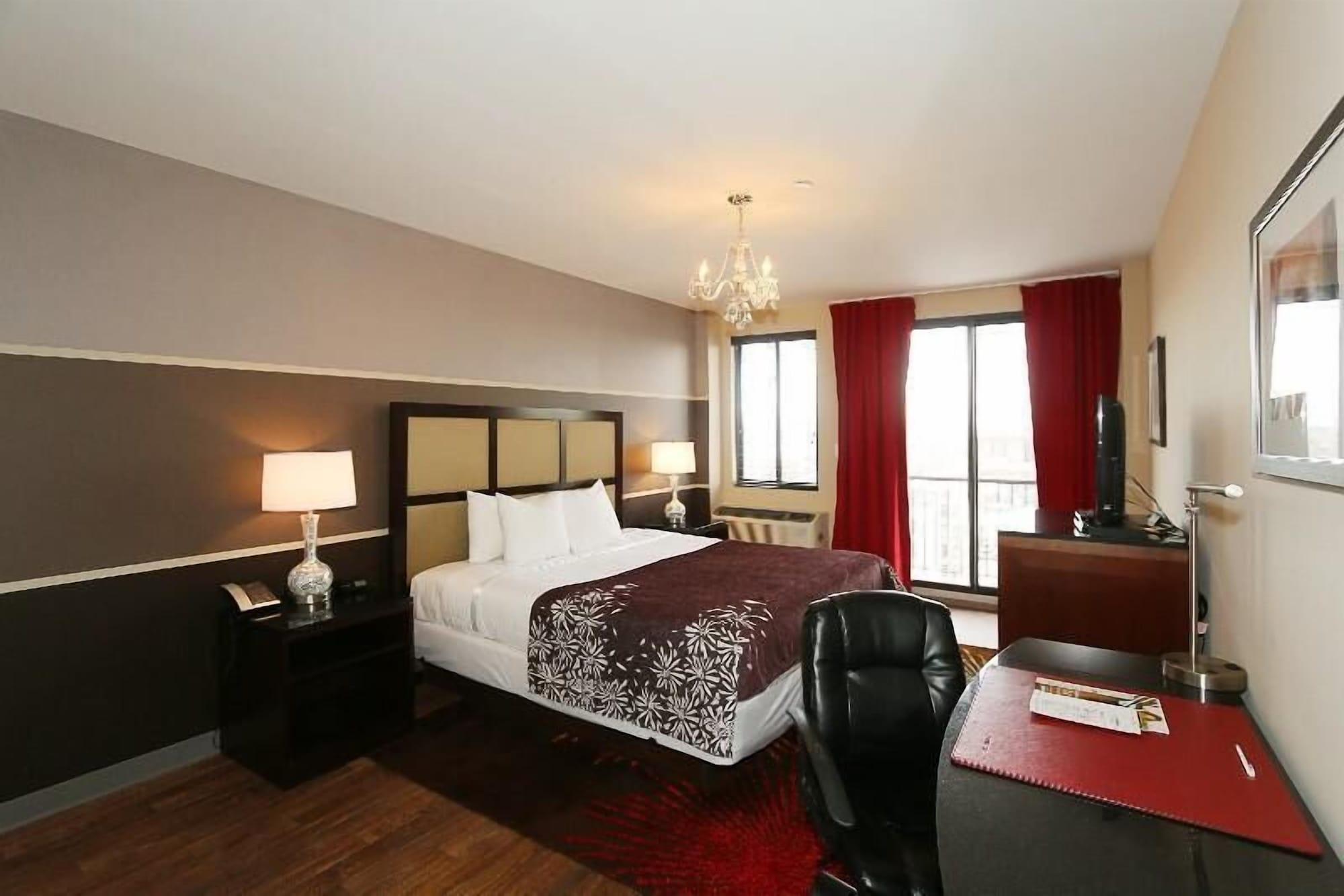 Vetiver / Manhattan Skyline Hotel Nova York