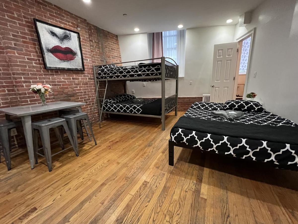 31 Street Broadway Apartment *