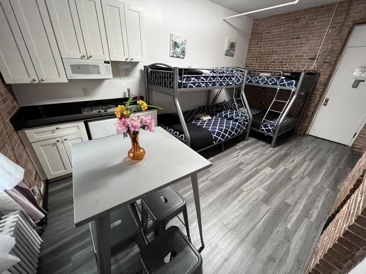 Apartment 31 Street Broadway New York