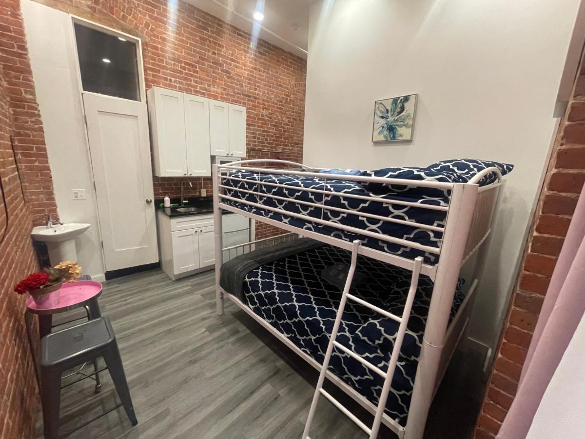 31 Street Broadway Apartment *