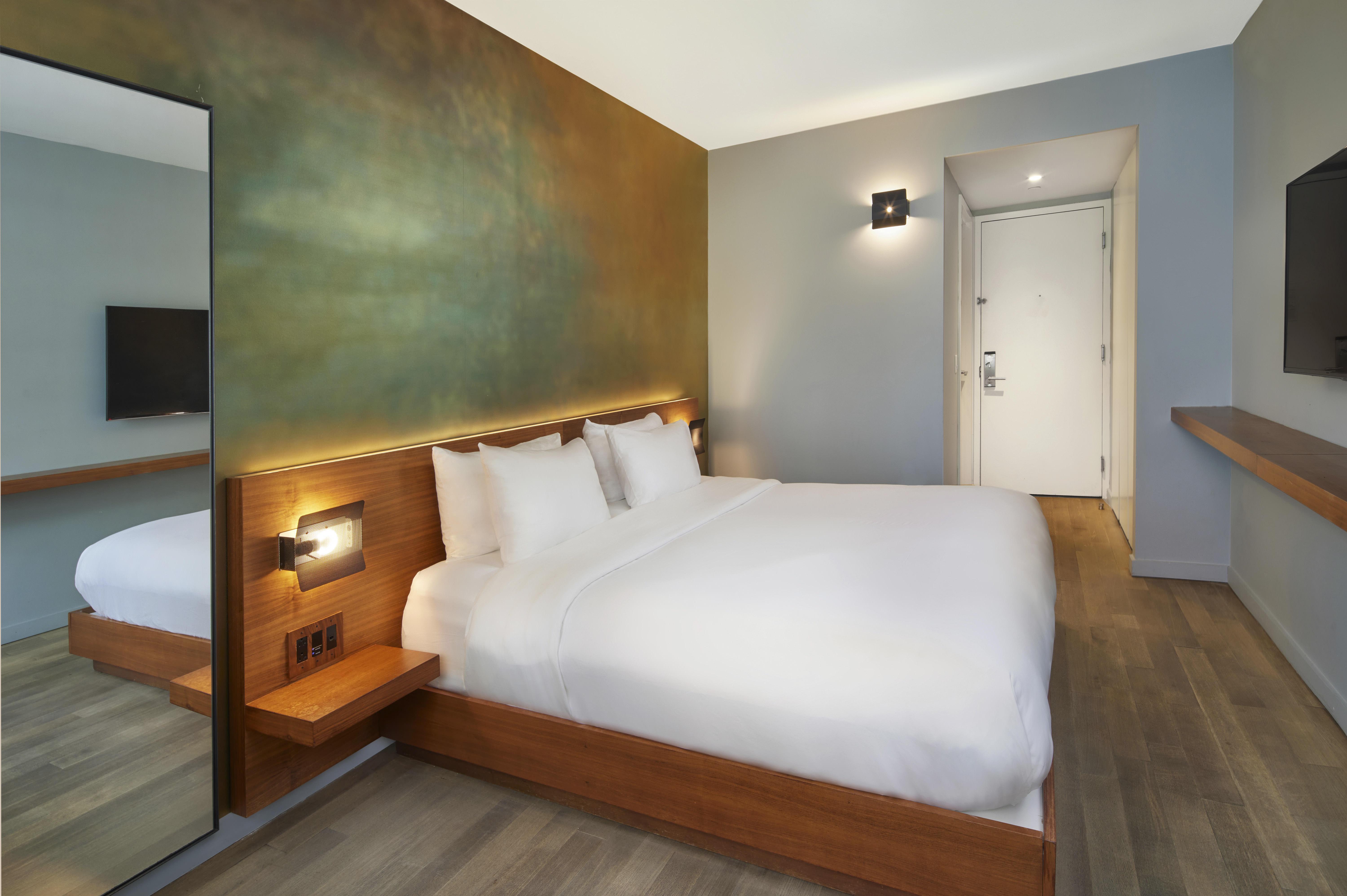 Truss Times Square Hotel