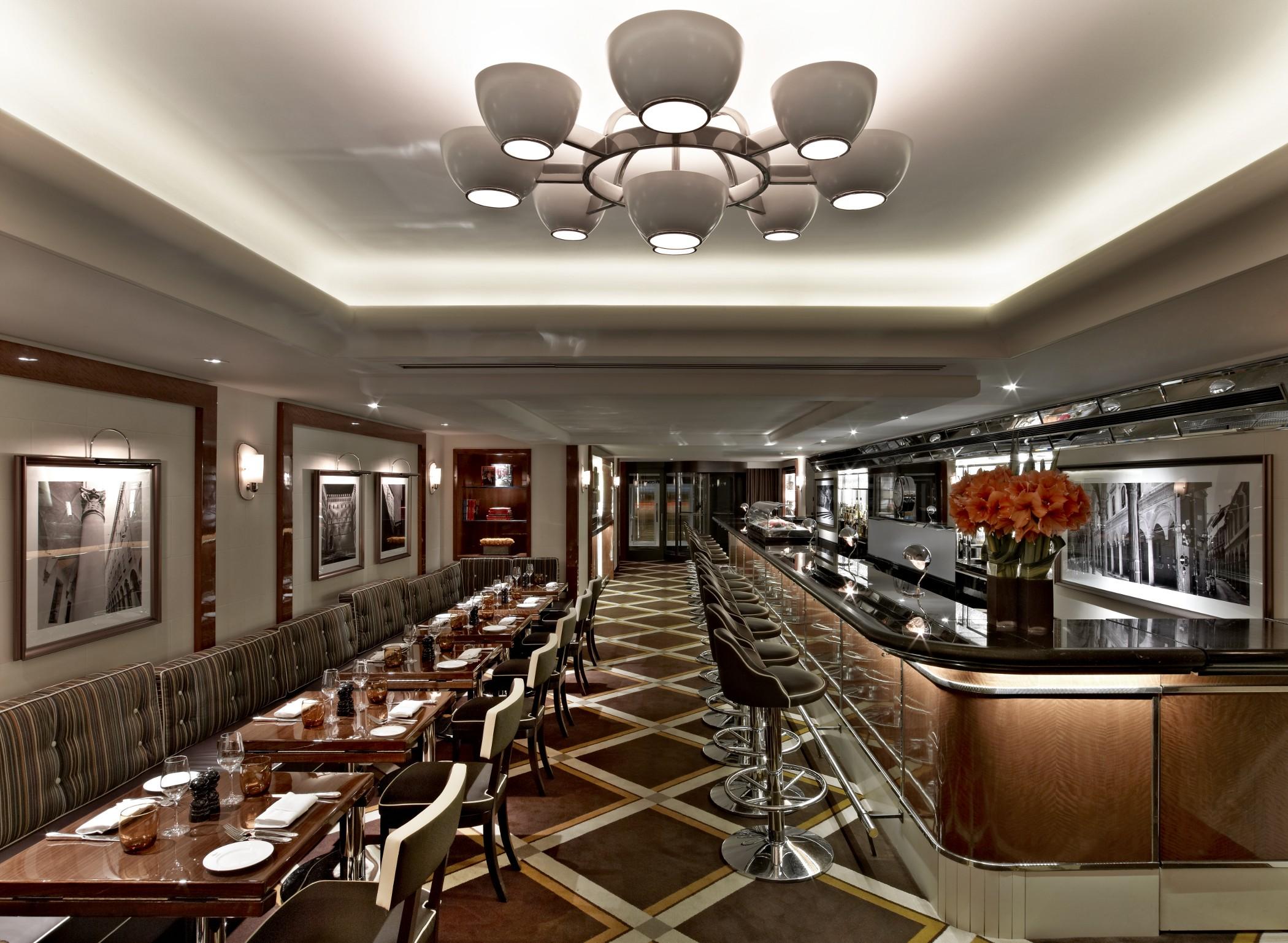 The Pierre, A Taj Hotel, Hotel