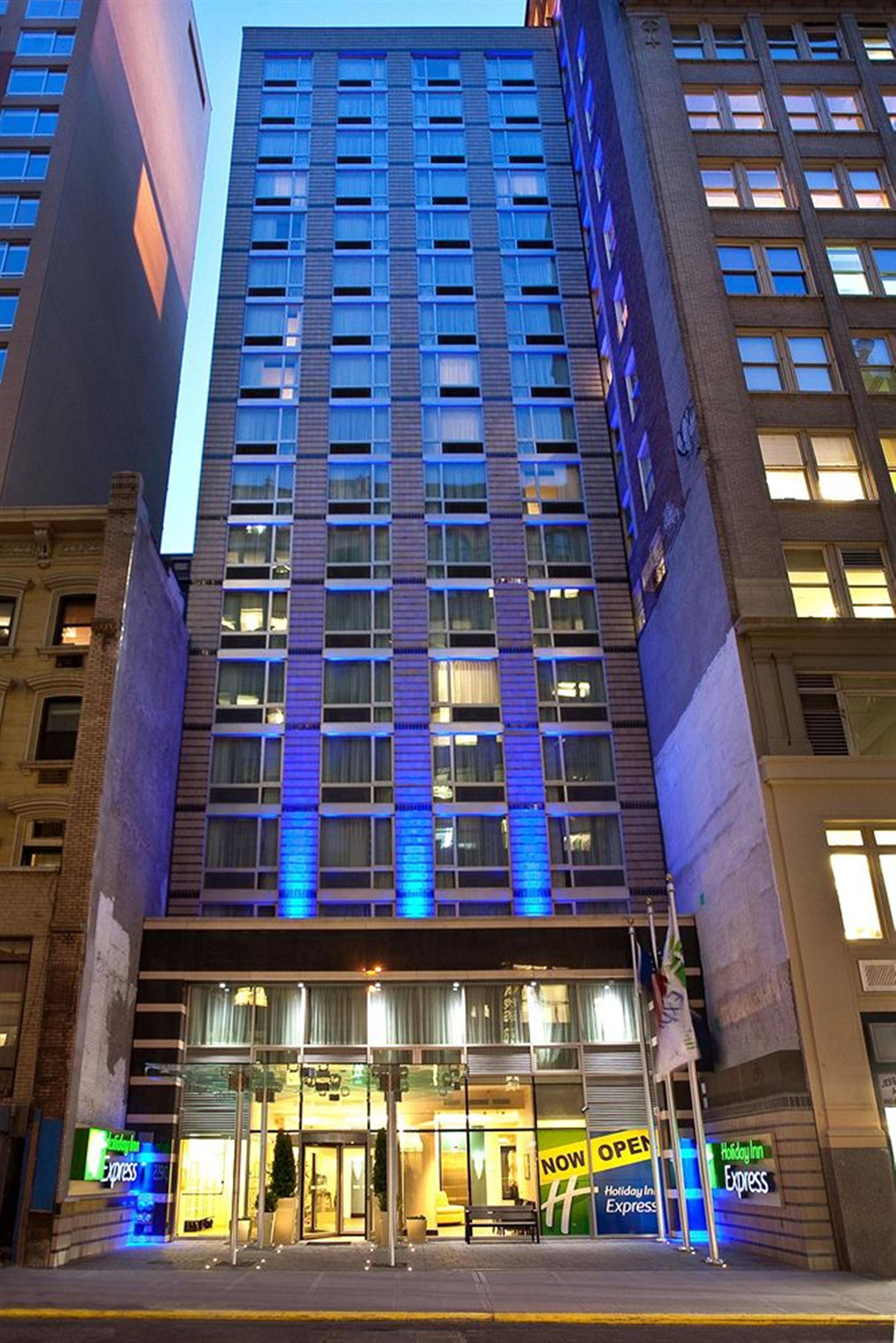 Express - Times Square South By Ihg Hotel New York