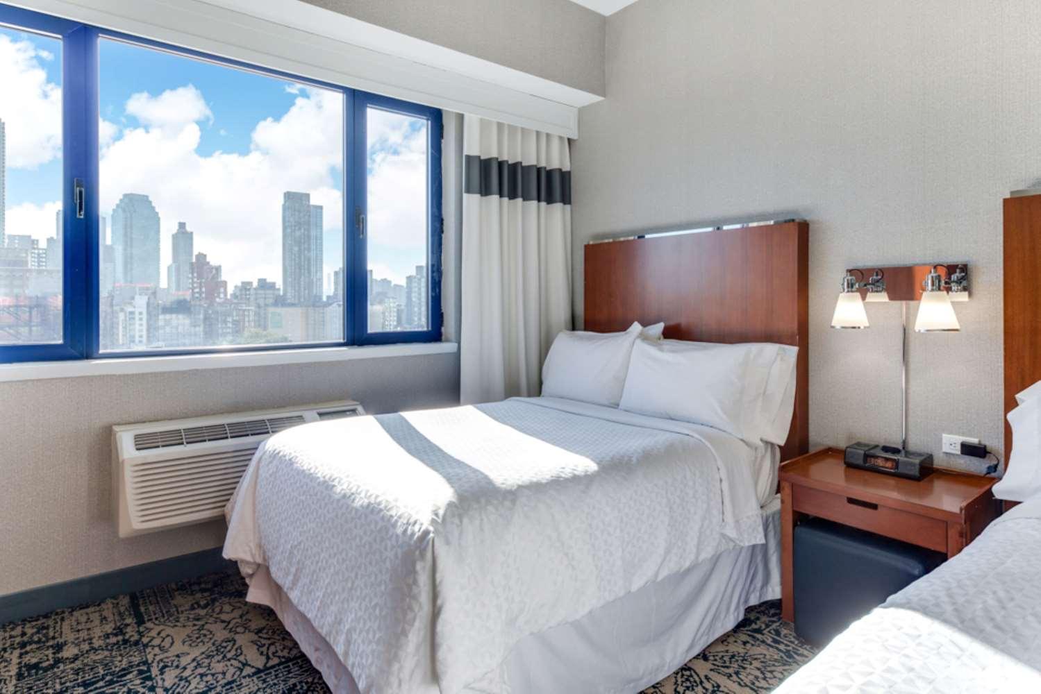 Vista Lic Hotel, Premier Collection By Western New York