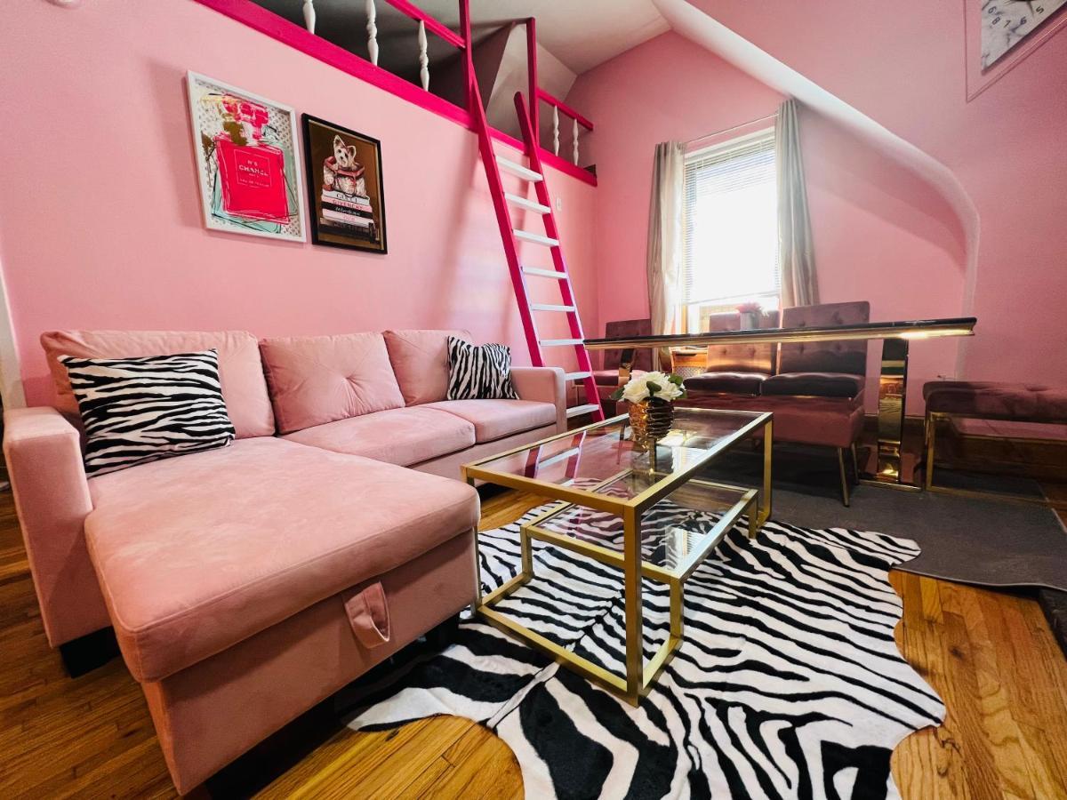 Pink Paradise Pavilion: Nyc Most Insta-worthy Spot * New York