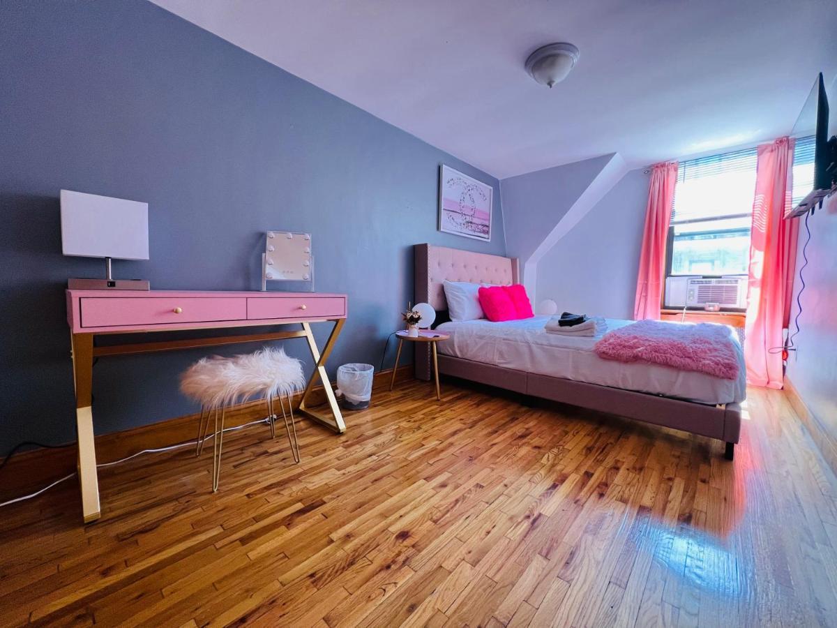 Pink Paradise Pavilion: Nyc Most Insta-worthy Spot