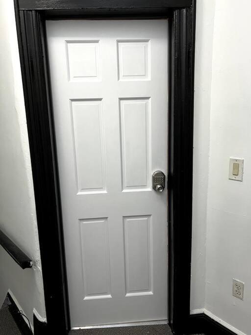 2 Bedroom Queens Near Airtrain, Jfk, Lga 646-667-6696 Apartamento