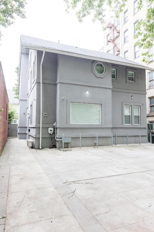Privet House - Midwood/flatbush Recently Remodeled * New York