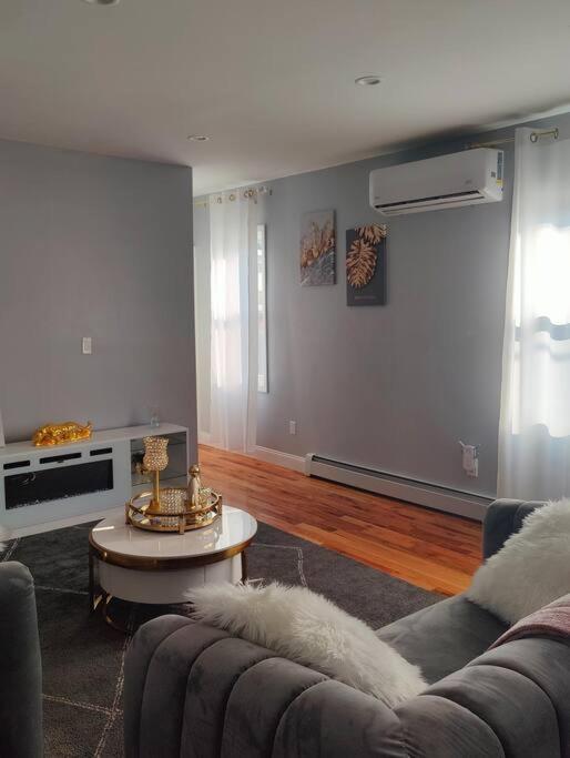 First Floor Of Beautiful House Totally Private Apartment New York