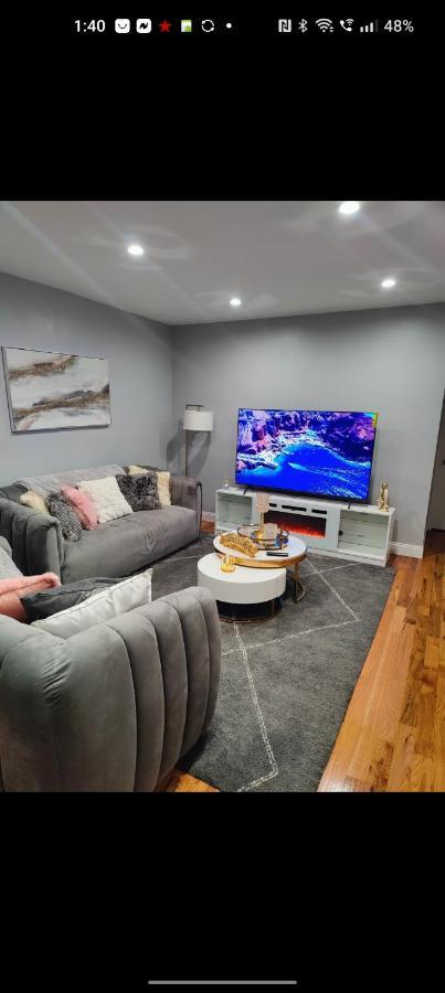 First Floor Of Beautiful House Totally Private Apartment