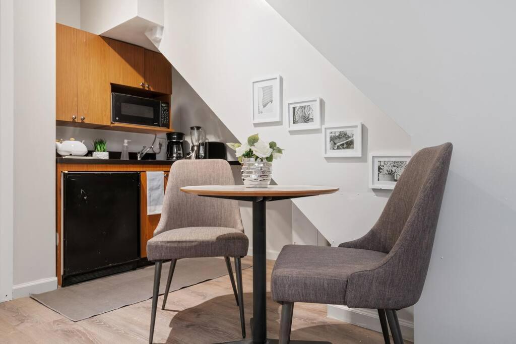 Central 2br - Walking Distance To Times Square * Nova York