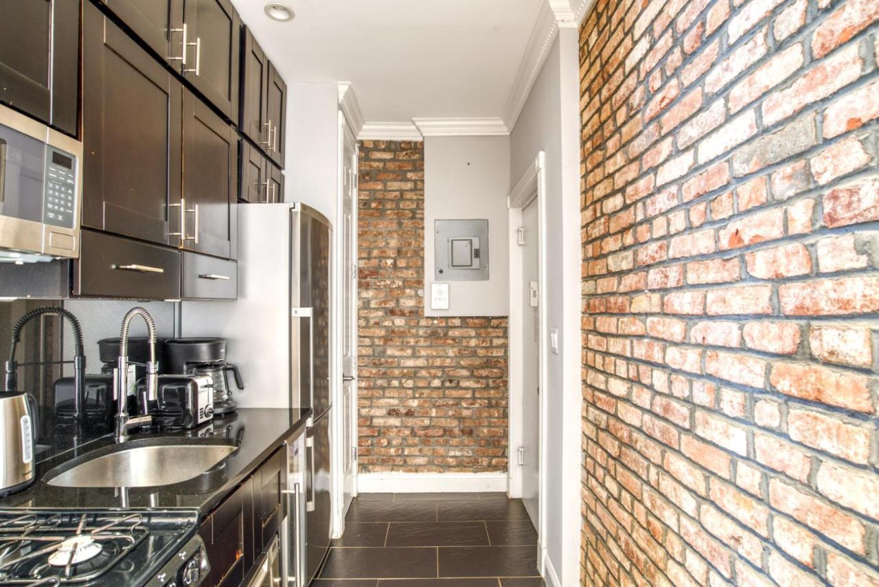 Soho 2br W Balcony Wd Nr Wf Nyc-905 Apartment New York