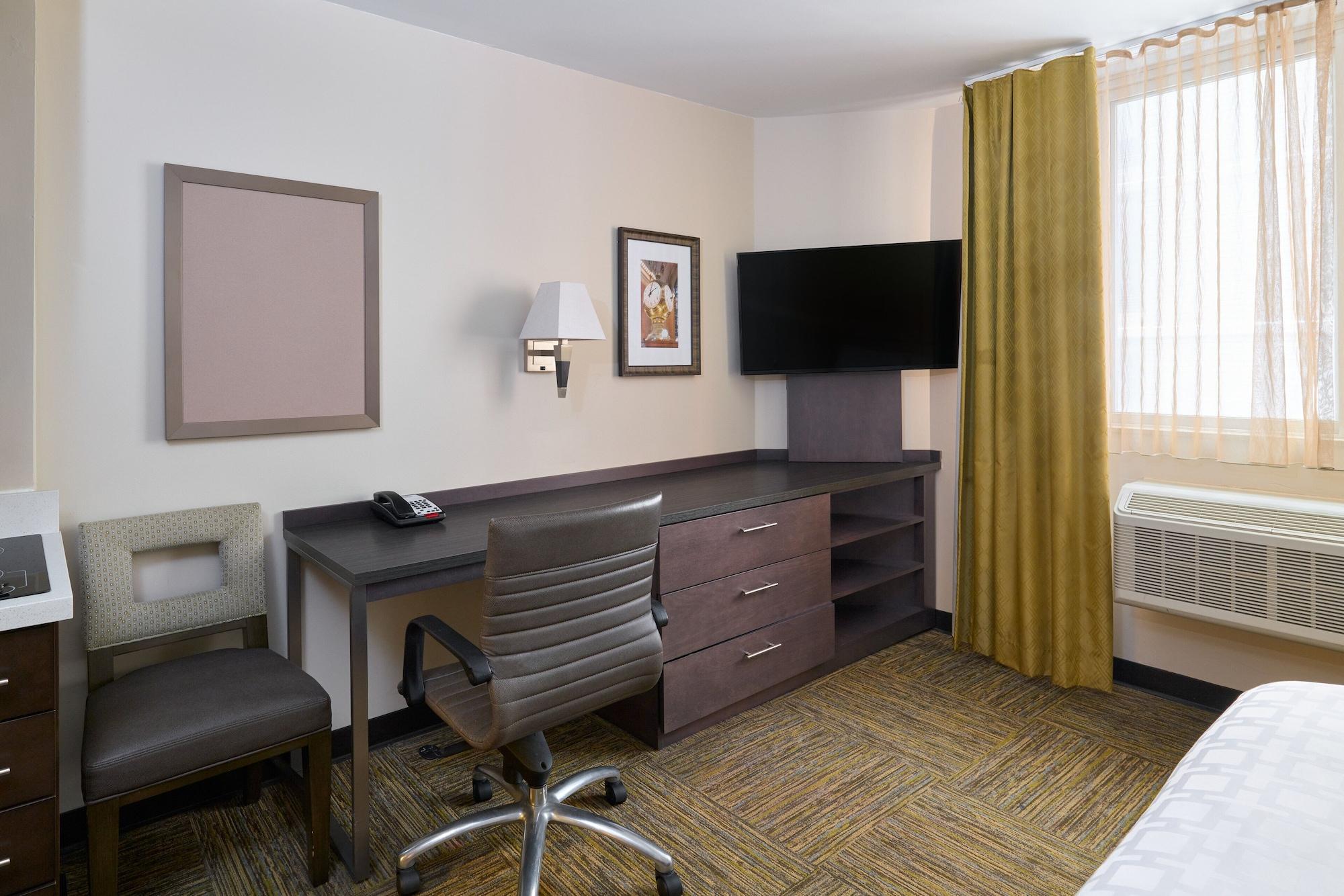 Hotel Candlewood Nyc -times Square By Ihg 3*