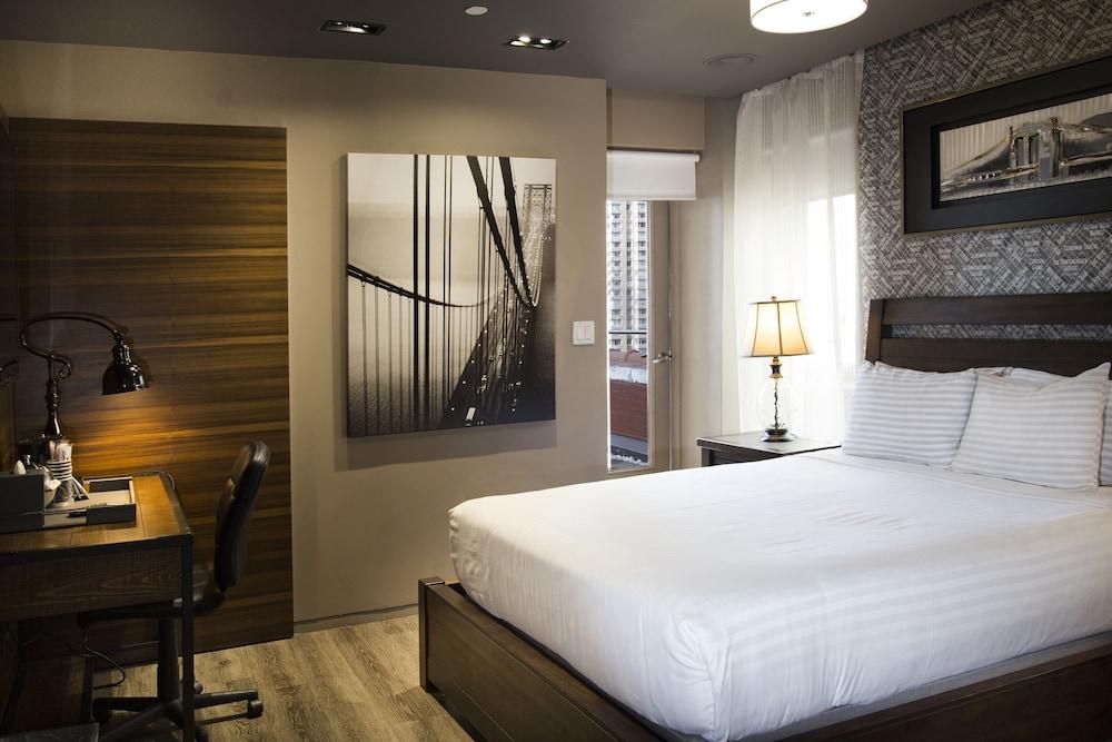 The Gallivant Times Square 4*
