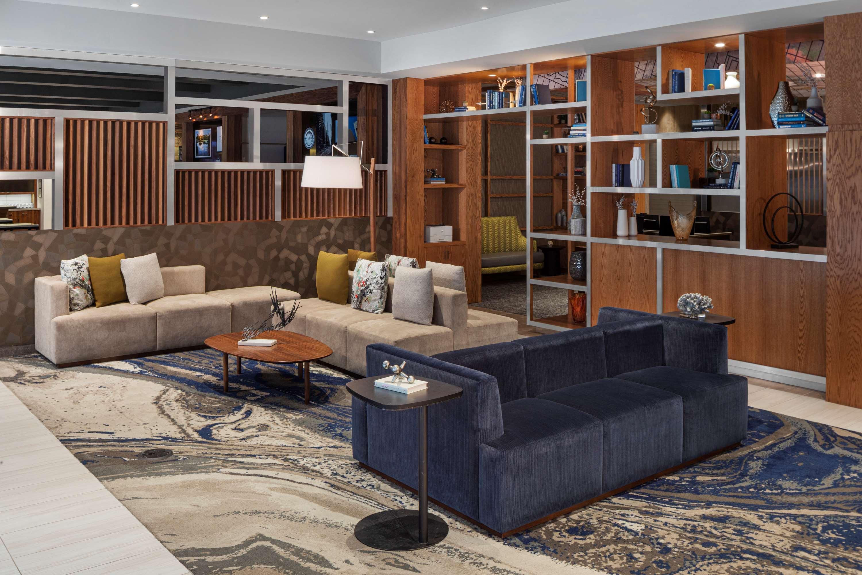 Hyatt Place Chelsea 4*