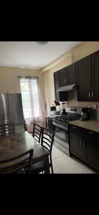 2 Spacious Oasis To Choose From 20 Min From Manhattan In A Quiet Neighborhood Nova York