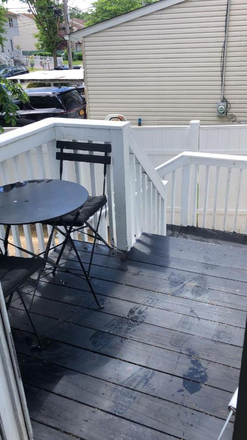 Cozzy With Private Entrance And Drive Way Nova York