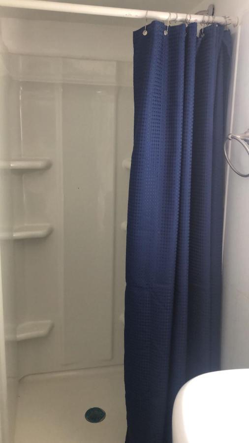 Cozzy With Private Entrance And Drive Way Hospedagem domiciliar Nova York