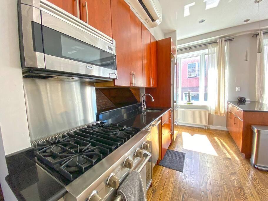 Gorgeous Three Bedroom West Village Townhouse Apartamento Nova York