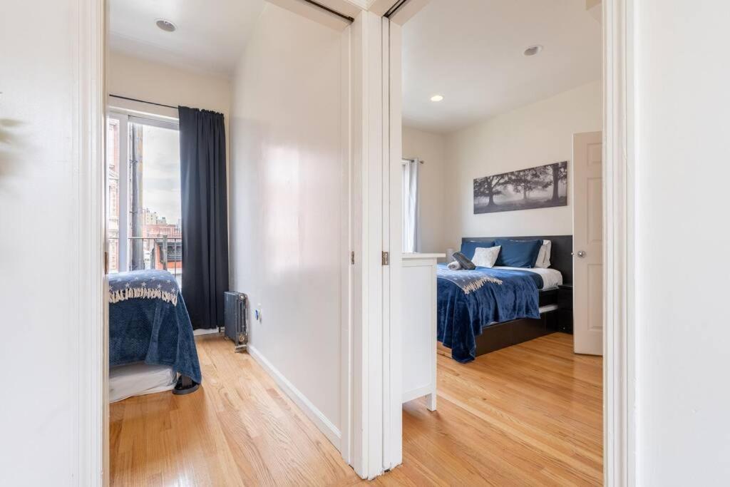 East Village Townhouse Apartment *