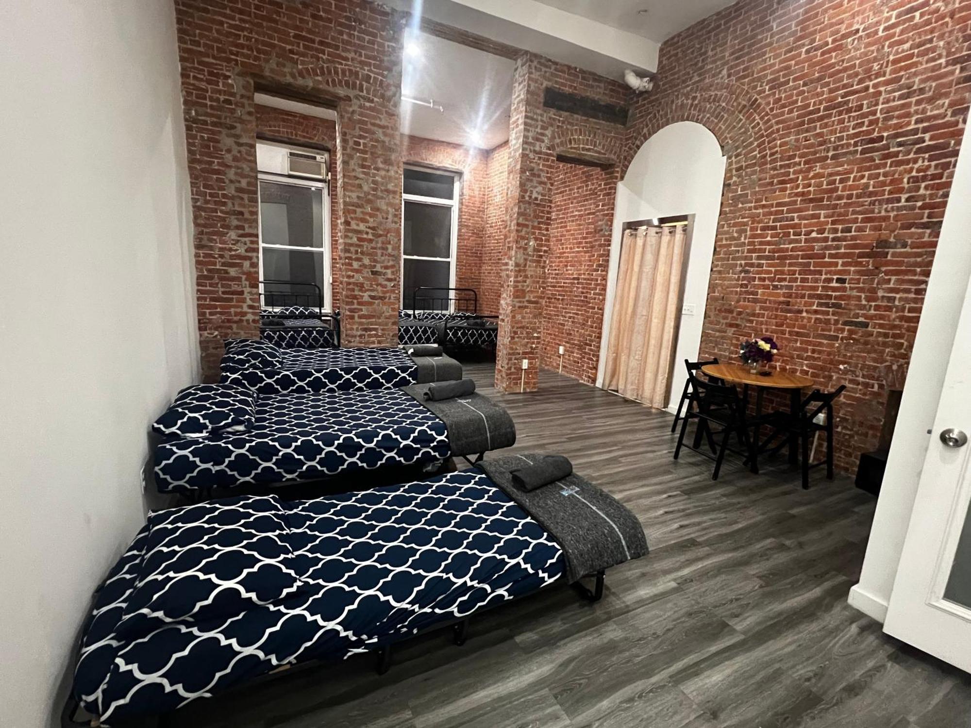31 Street Broadway Apartment *