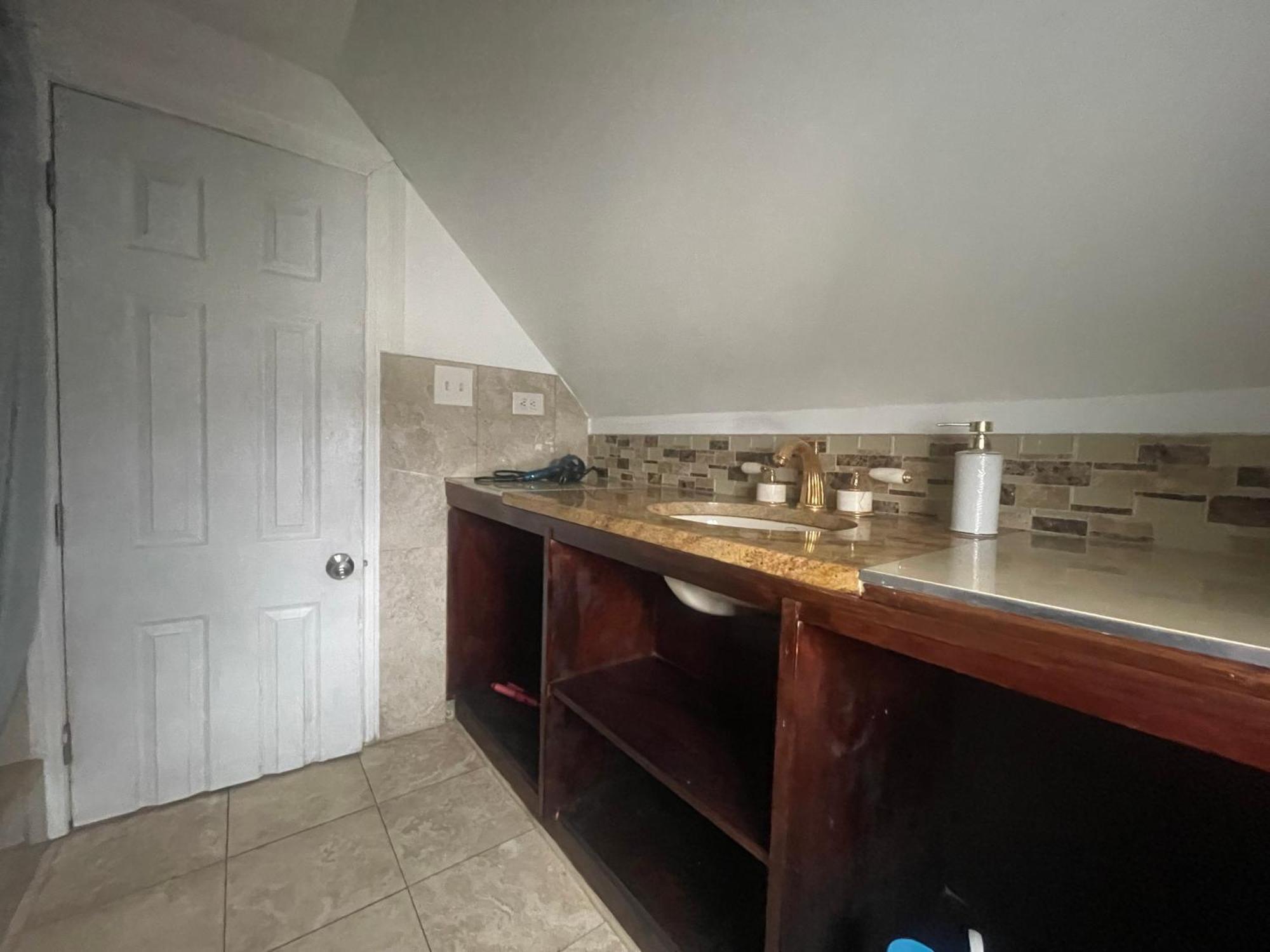 Apartment Private Loft 5 Min Away From Lga *