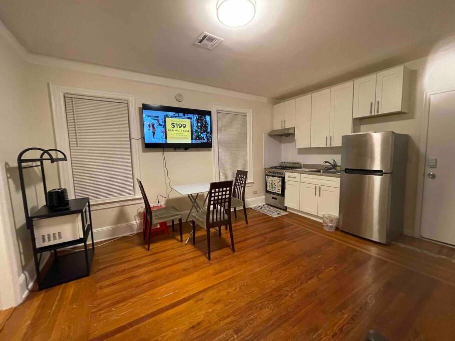 Apartamento Entire Cozy 1br In Heart Of Queens L Nova York