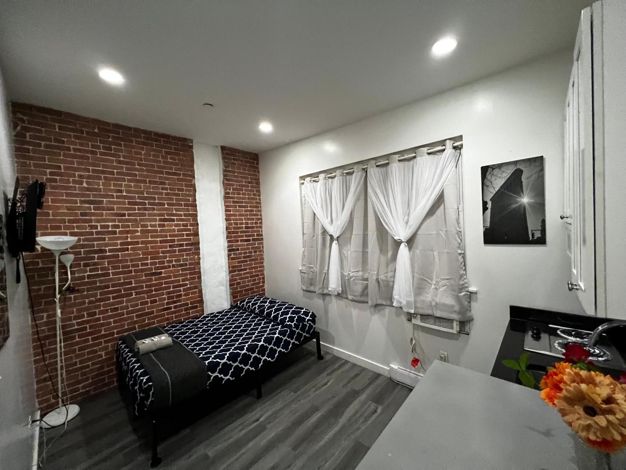 31 Street Broadway Apartment