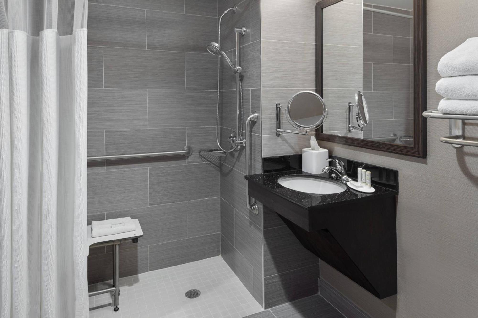 Hotel Fairfield & By Marriott Staten Island Nova York