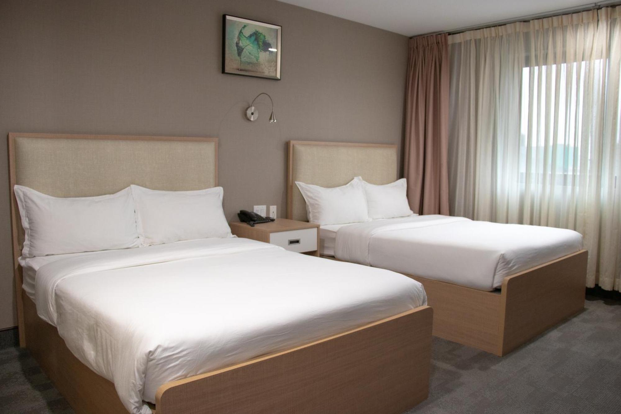 Hotel Lic Plaza 3*