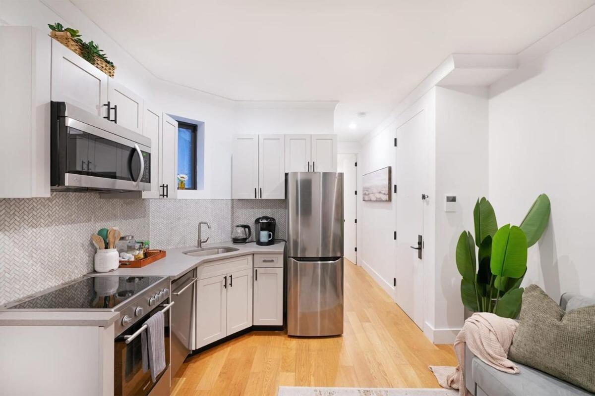 1288-3rs New Renovated 2 Bedrooms New York