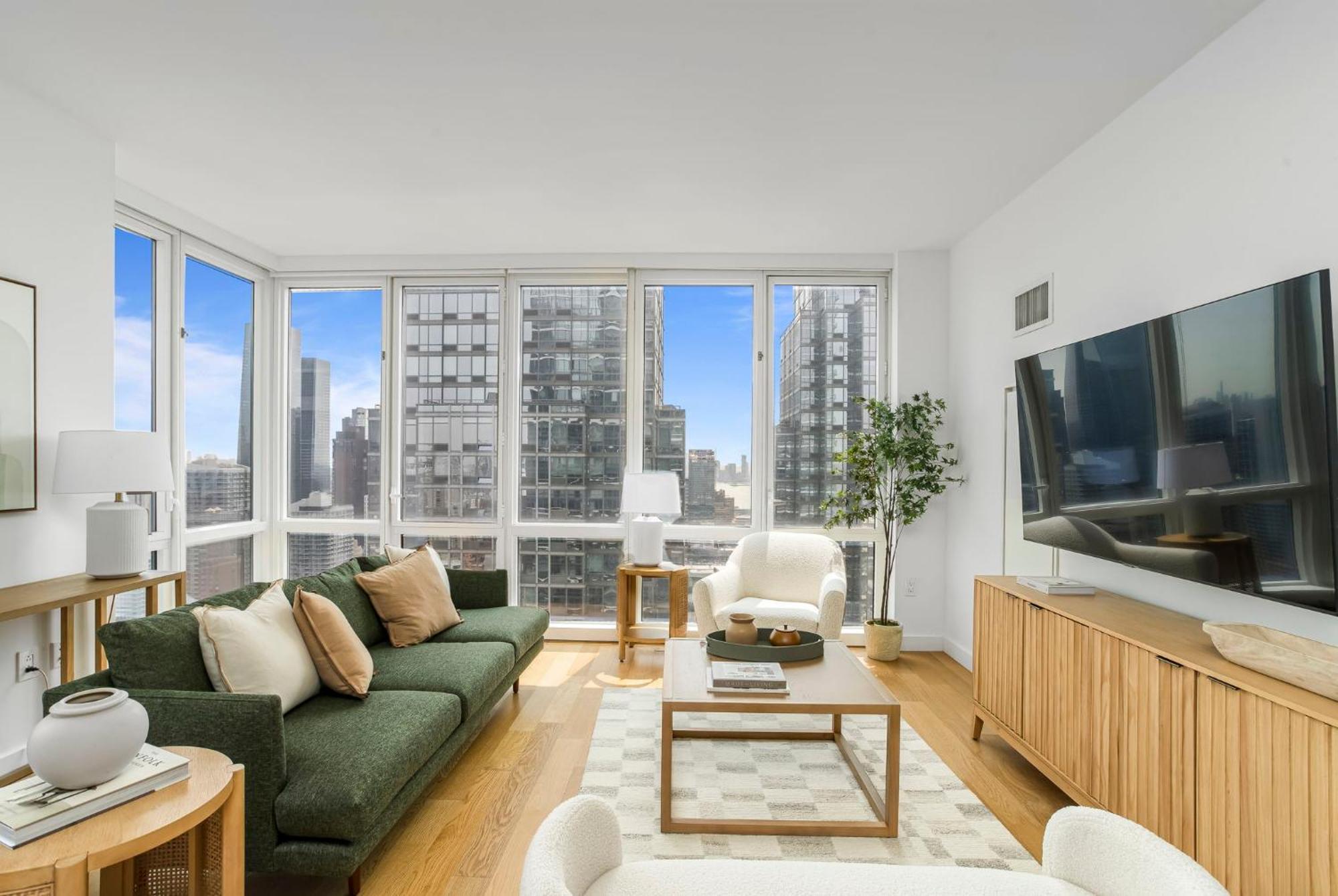 Adorable Hiding 2bd 2bath Gem Nova York