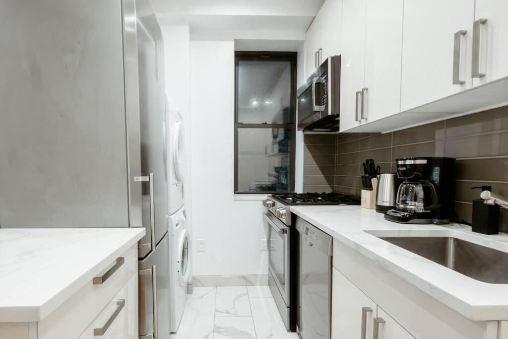 Stylish In Upper West Side! Cozy Retreat