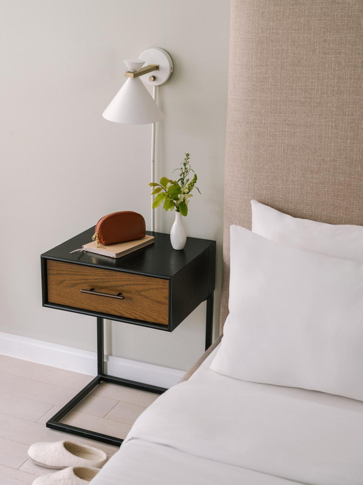 Sonder Battery Park Aparthotel