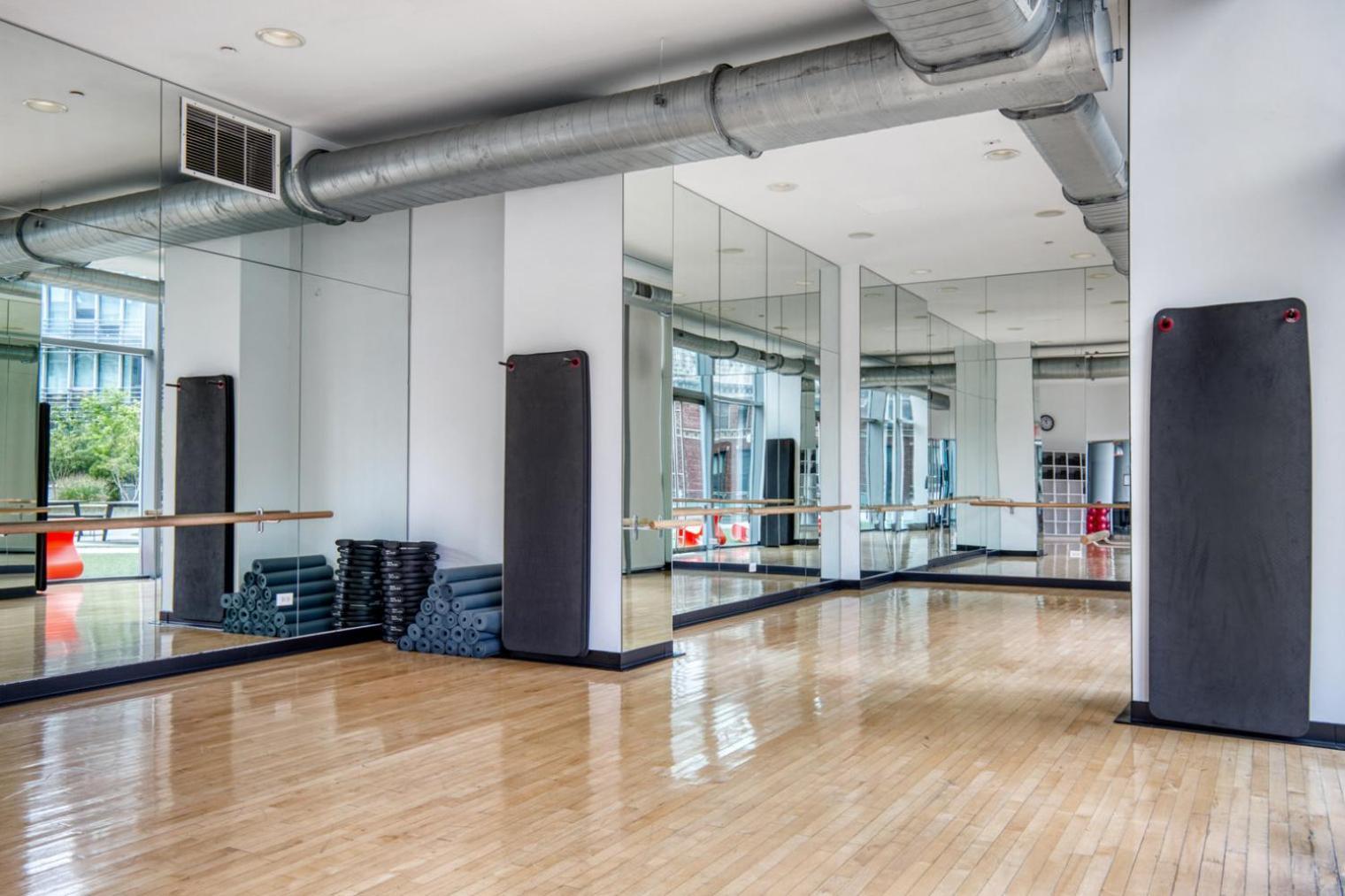 Apartment Midtown West 1br W Gym Wd Doorman Nr Hudson Nyc-1103 *
