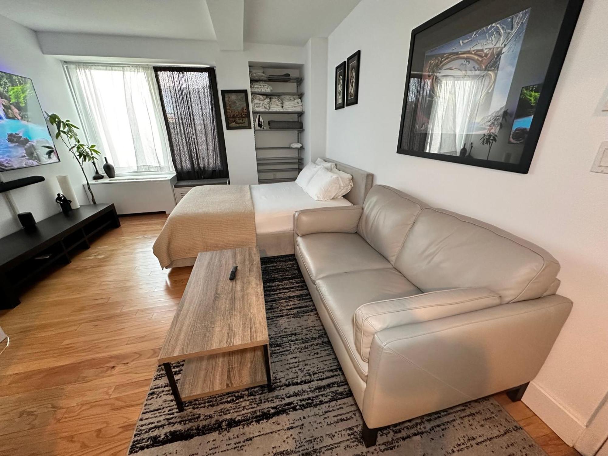 Modern Studio With Private Bathroom And Kitchen Nova York
