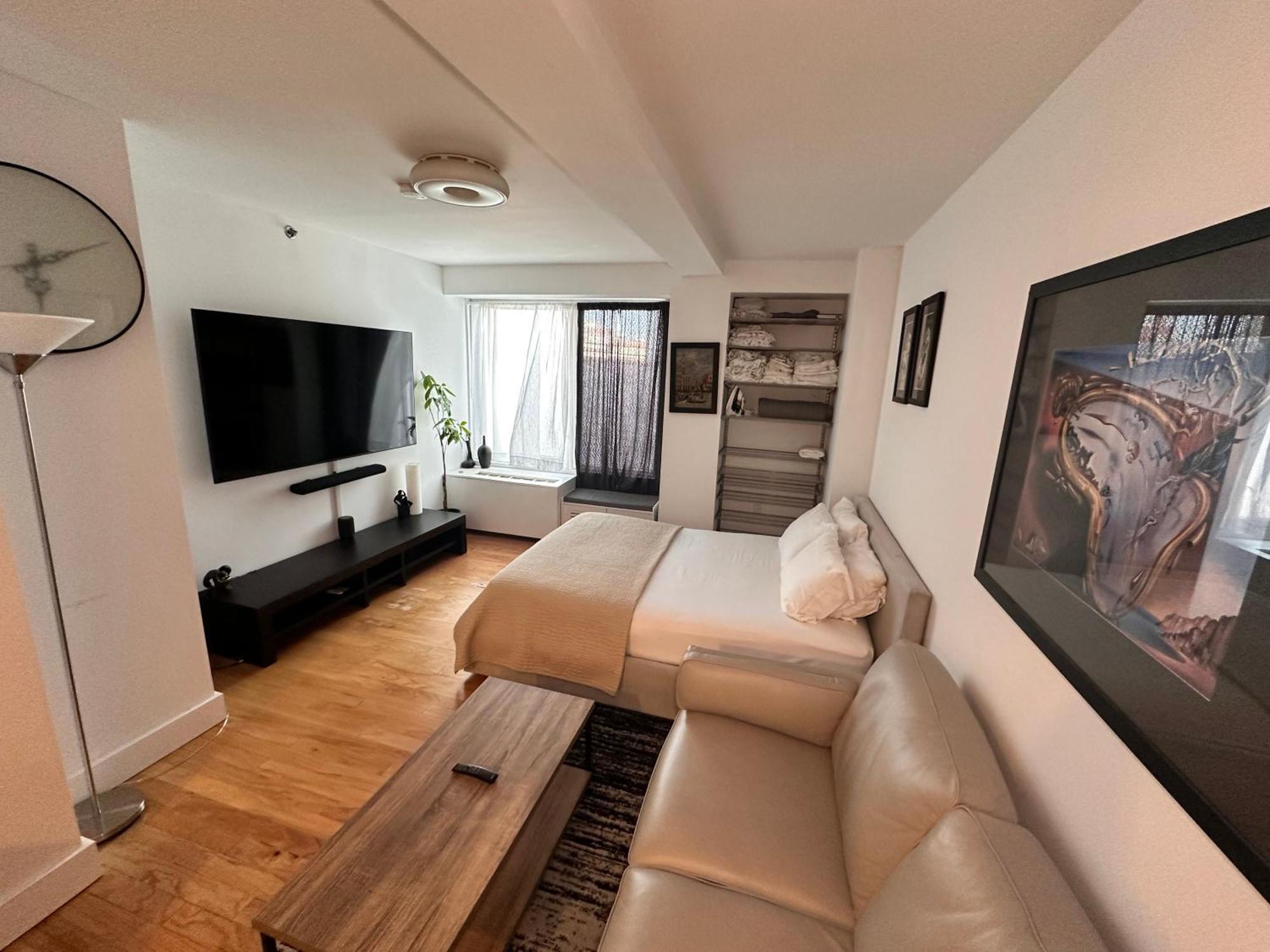 Modern Studio With Private Bathroom And Kitchen * Nova York