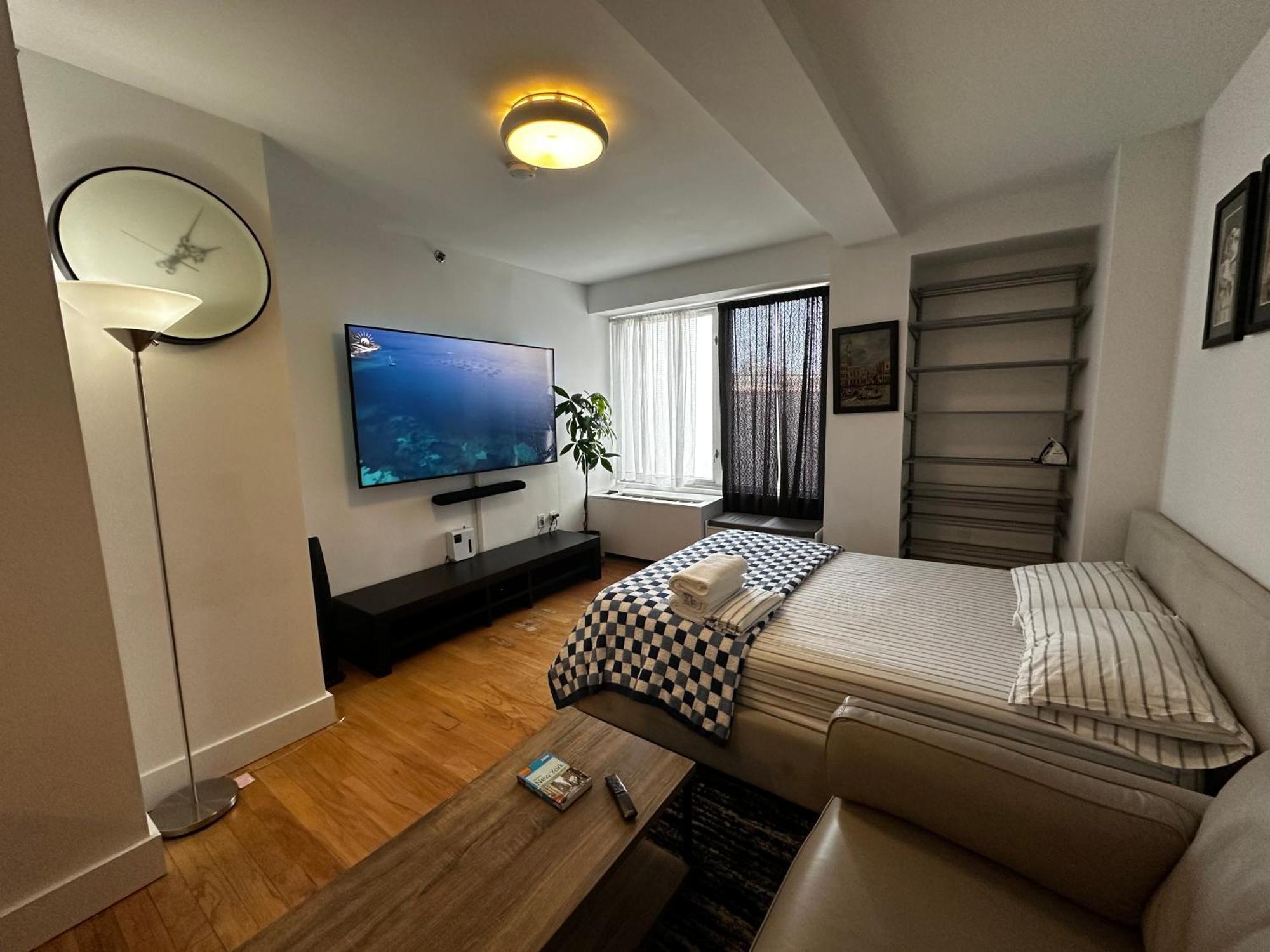 Apartamento Modern Studio With Private Bathroom And Kitchen *