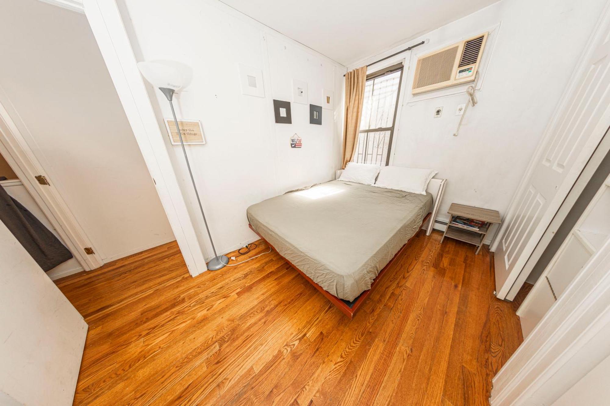Homestay Friendly In Williamsburg Brooklyn *
