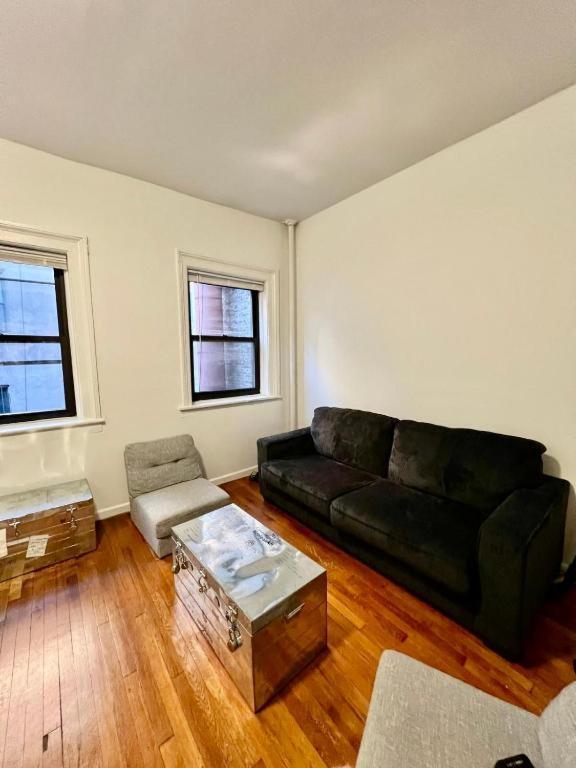 Mid Town East 28th Street Next To Times Square * Nova York