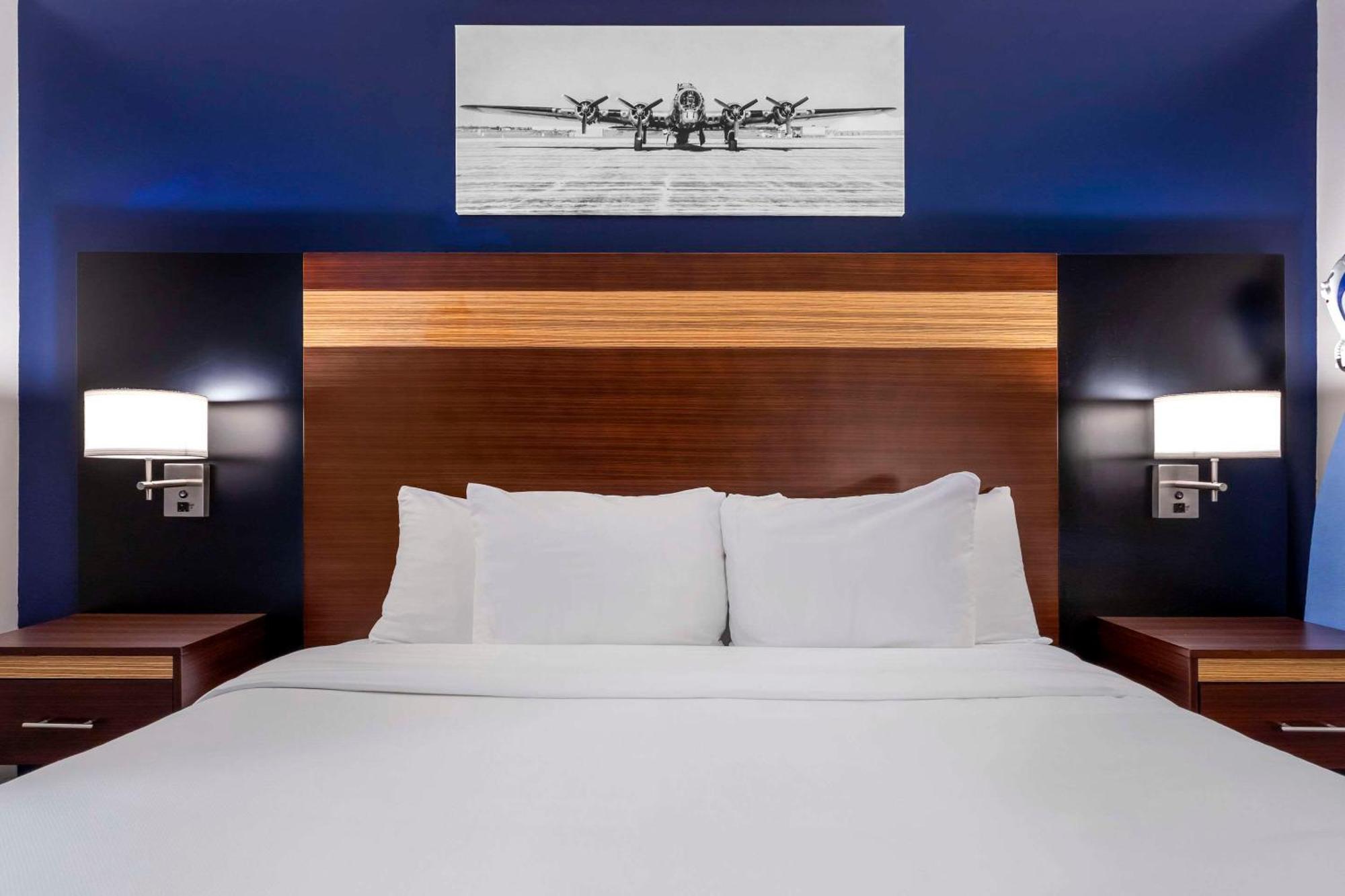 Avion Near Lga Airport, Ascend Collection Hotel 3*