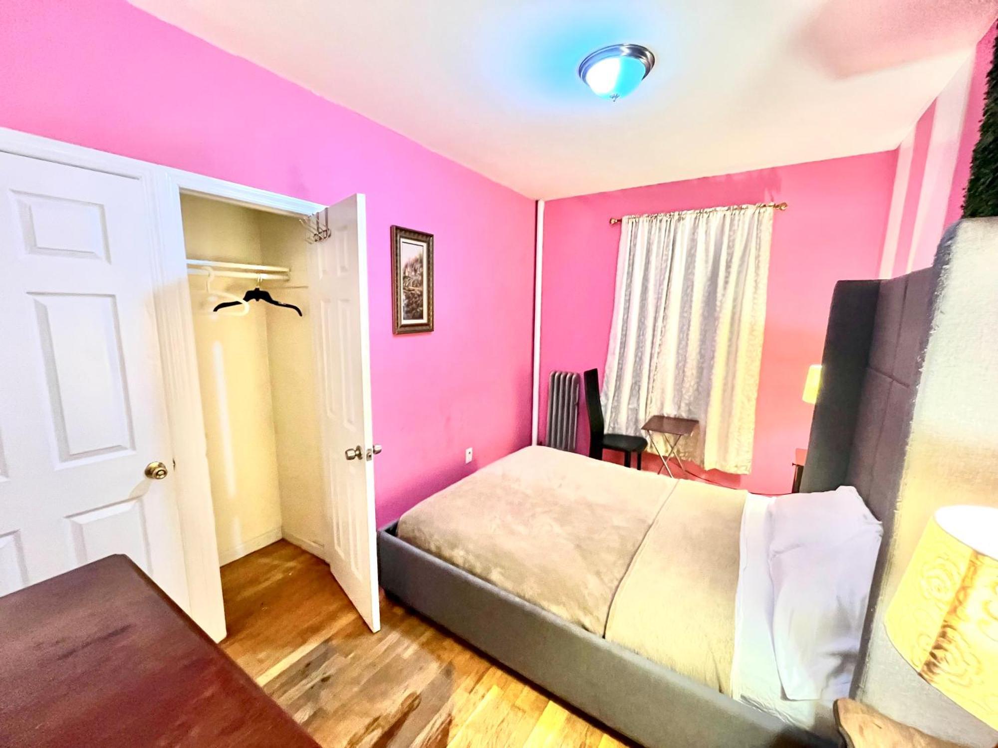 By Month In Manhattan Apartamento *