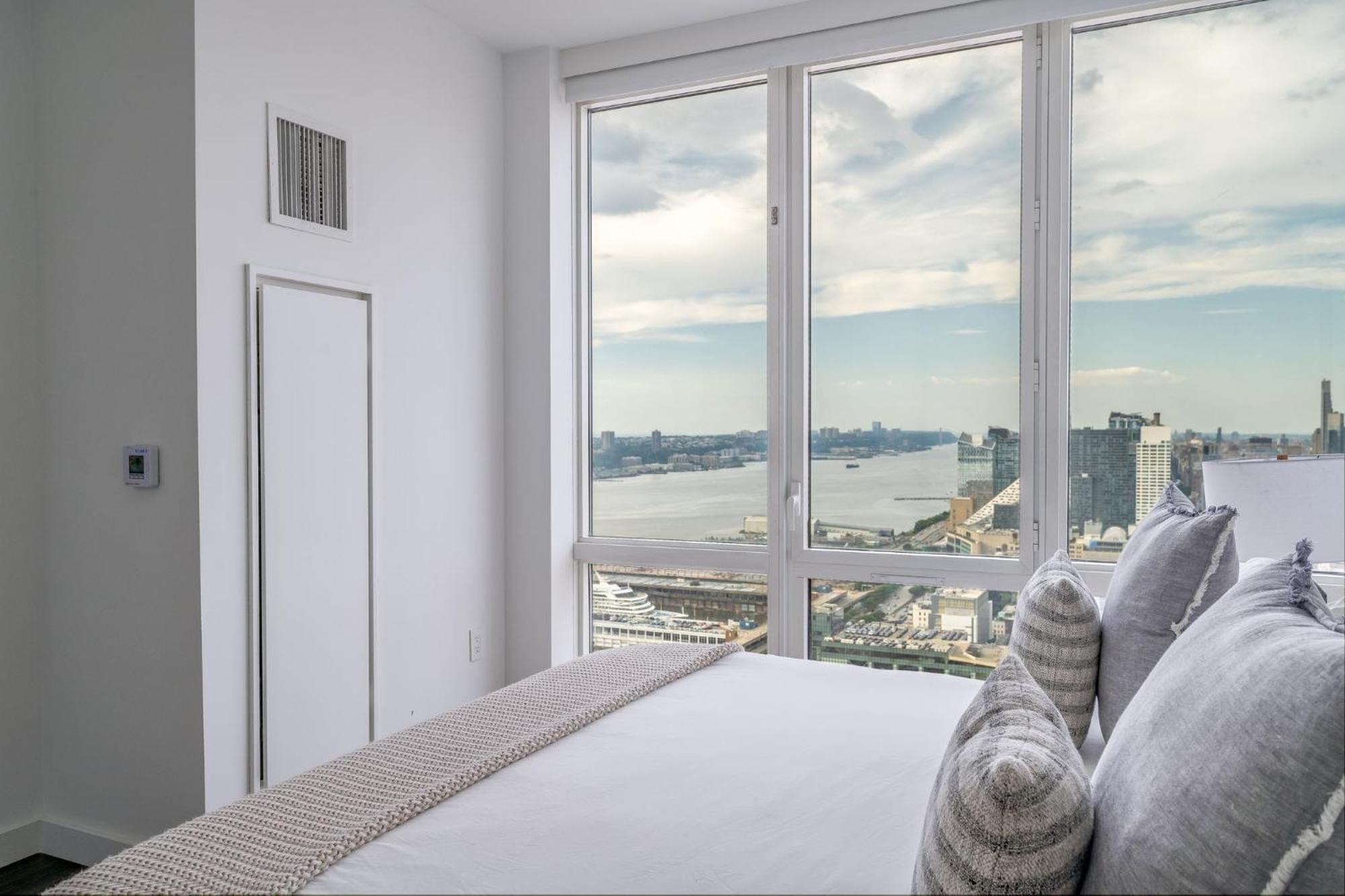 Apartment Luxx 2 Bed 1,5 Bath Apt Midtown *