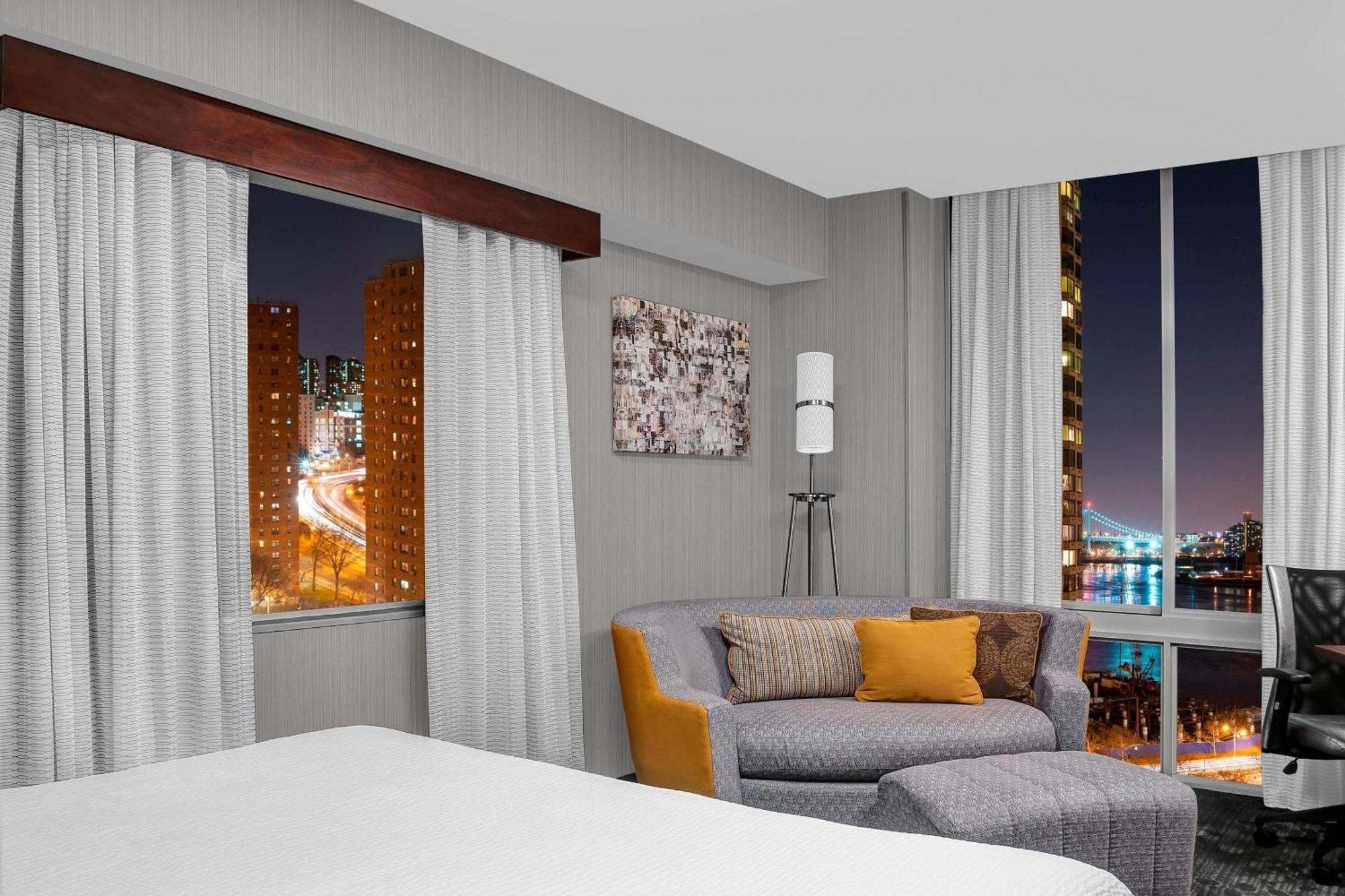 Courtyard Manhattan/upper East Side 3*